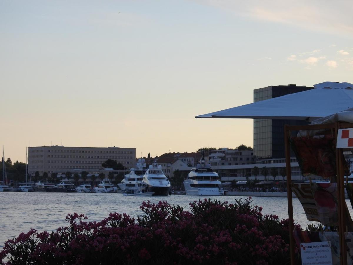 Famous Promenade Riva Apartment Split Kültér fotó